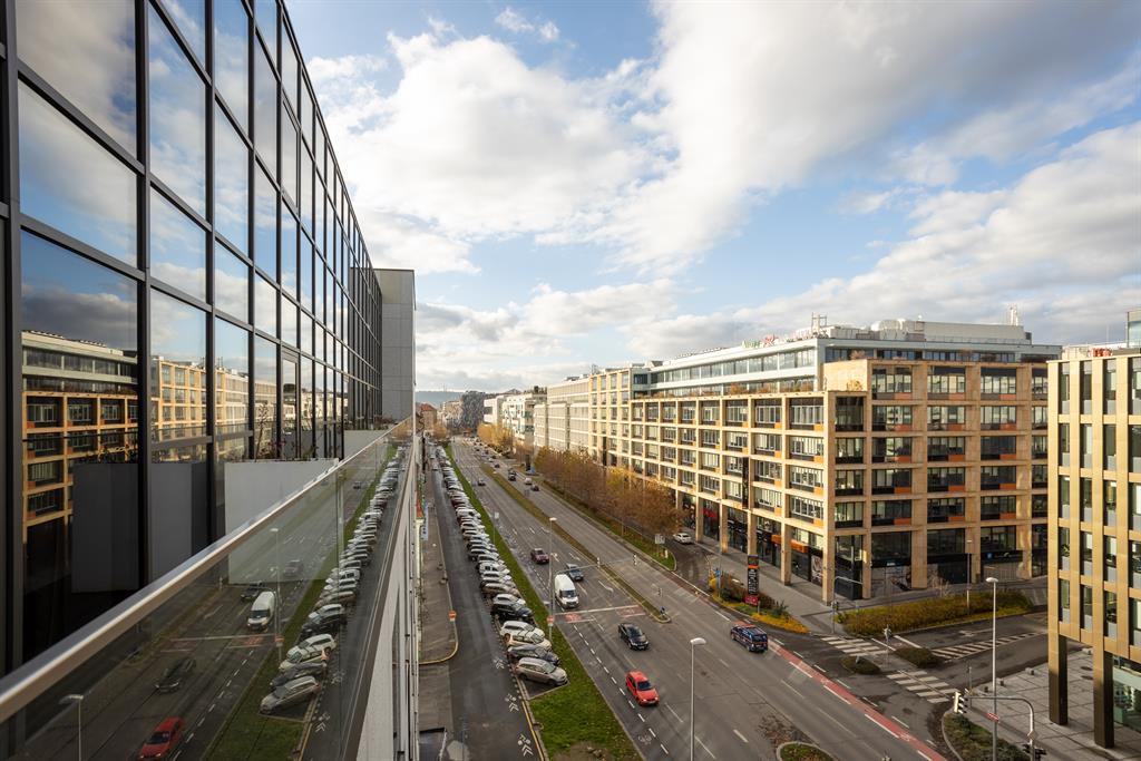 Hotel Royal Prague Executive Double Room with Single Sofa Bed and Balcony (30m2) 10 Hotel Royal Prague Executive Double Room with Single Sofa Bed and Balcony (30m2) 10