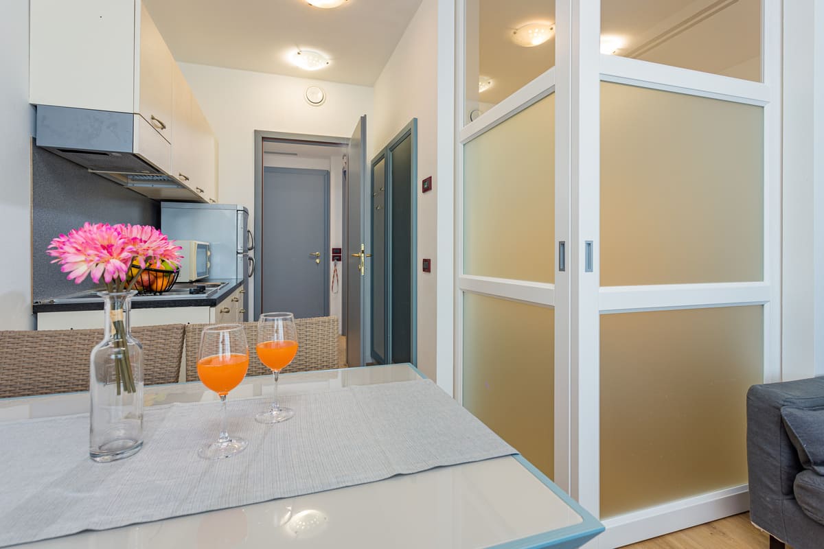 One bedroom apartment completely renovated for 4 persons with balcony(30m2) (11) One bedroom apartment completely renovated for 4 persons with balcony(30m2) (11)