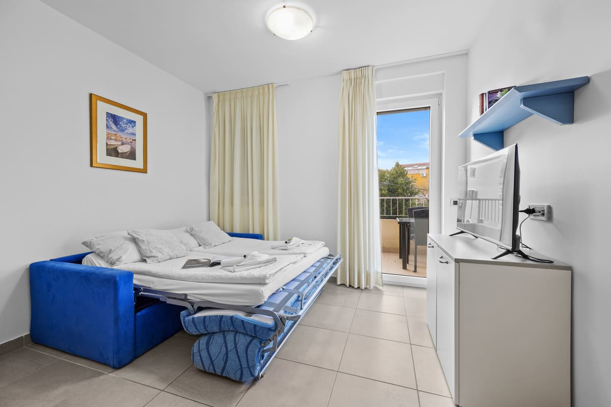 One bedroom apartment for 4 persons with balcony (40m²) (4) One bedroom apartment for 4 persons with balcony (40m²) (4)