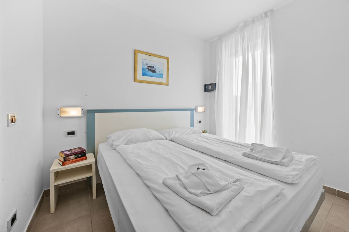 One bedroom apartment for 4 persons with balcony (40m²) (7) One bedroom apartment for 4 persons with balcony (40m²) (7)