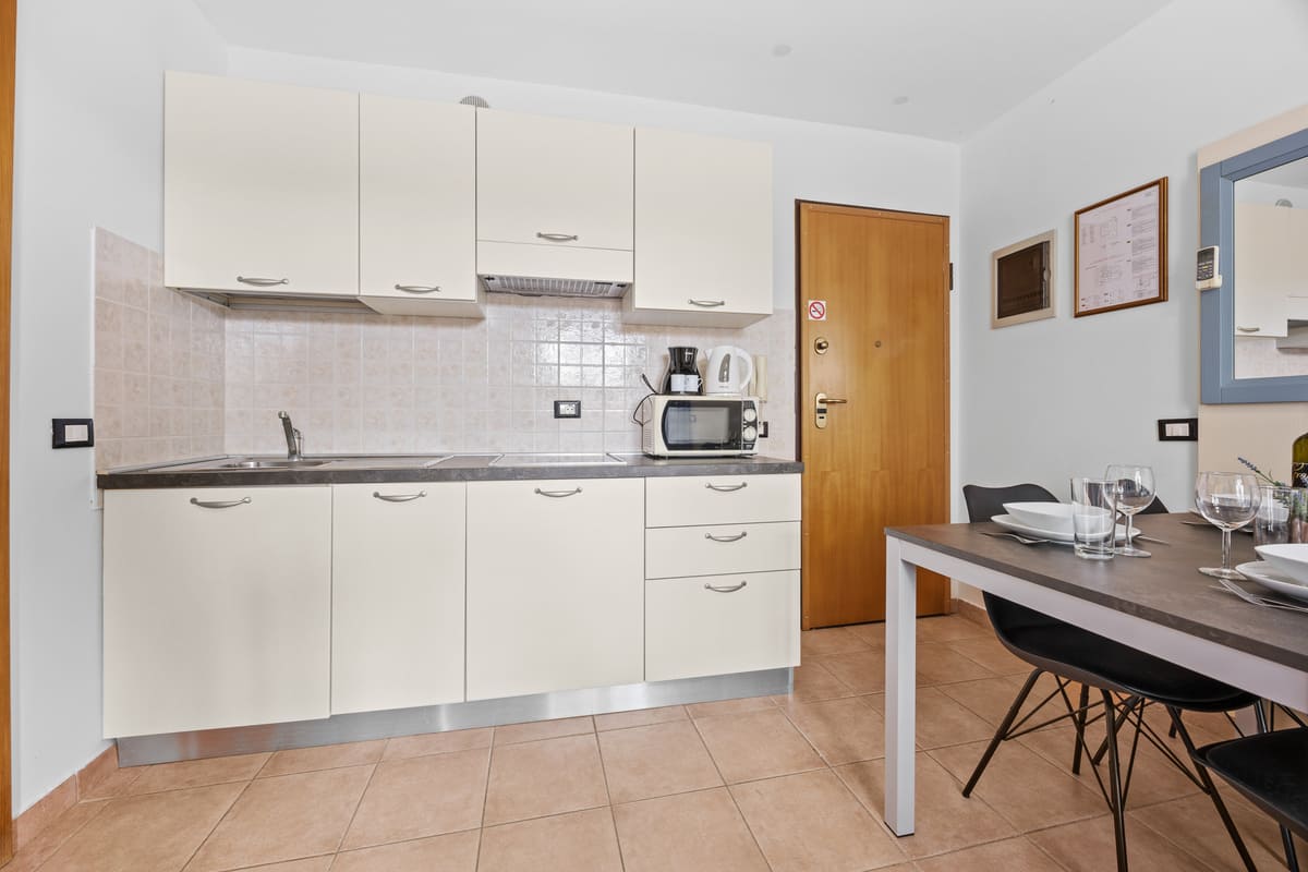 One bedroom apartment for 4 persons with basement balcony (40m²) (7) One bedroom apartment for 4 persons with basement balcony (40m²) (7)