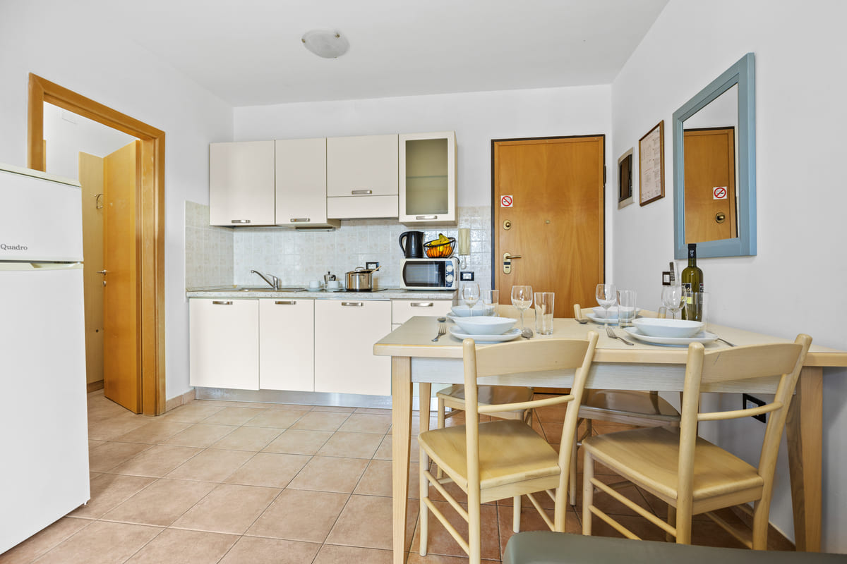 One bedroom apartment for 5 persons with balcony (50m²) (7) One bedroom apartment for 5 persons with balcony (50m²) (7)