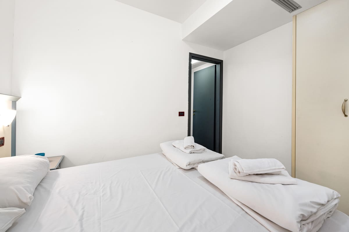 Studio apartment for 2 persons with balcony (27m2) (7) Studio apartment for 2 persons with balcony (27m2) (7)