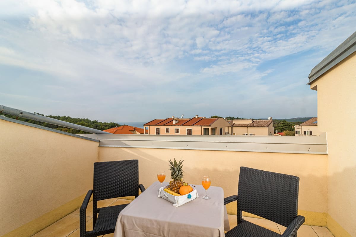 Studio apartment for 2 persons with balcony (30m²) (6) Studio apartment for 2 persons with balcony (30m²) (6)