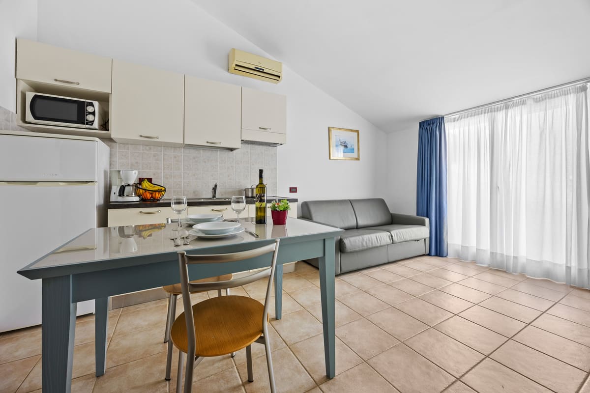 Studio apartment for 2 persons with balcony (30m²) (8) Studio apartment for 2 persons with balcony (30m²) (8)