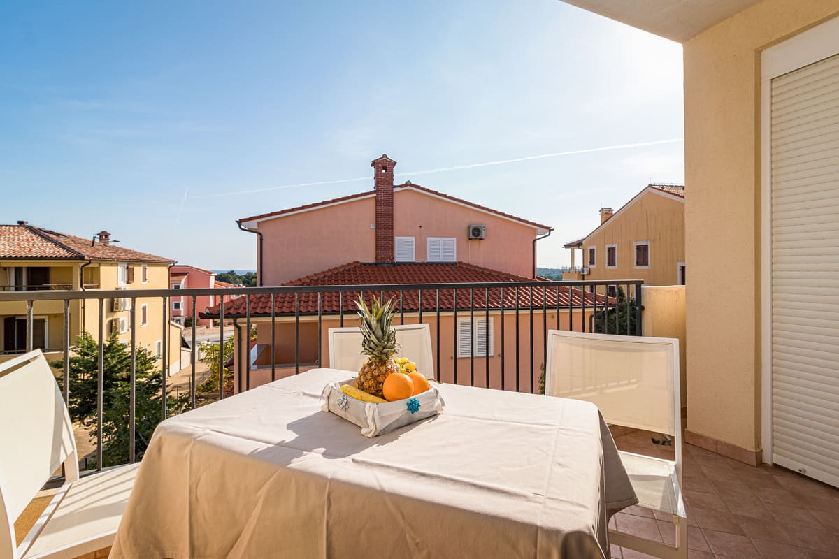 Two bedroom apartment for 6 persons with balcony (60m²) (3) Two bedroom apartment for 6 persons with balcony (60m²) (3)