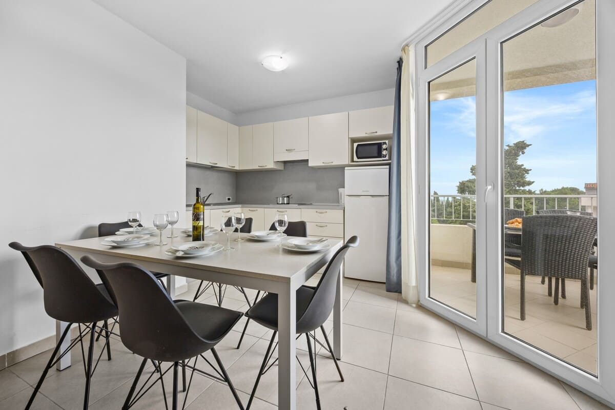 Two bedroom apartment for 6 persons with balcony (60m²) (5) Two bedroom apartment for 6 persons with balcony (60m²) (5)