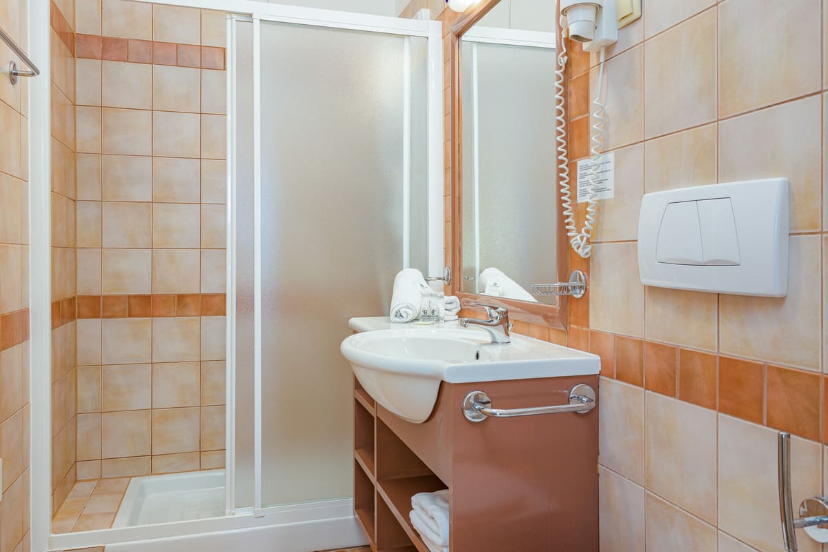 Two bedroom apartment for 6 persons with balcony(45m2) (2) Two bedroom apartment for 6 persons with balcony(45m2) (2)